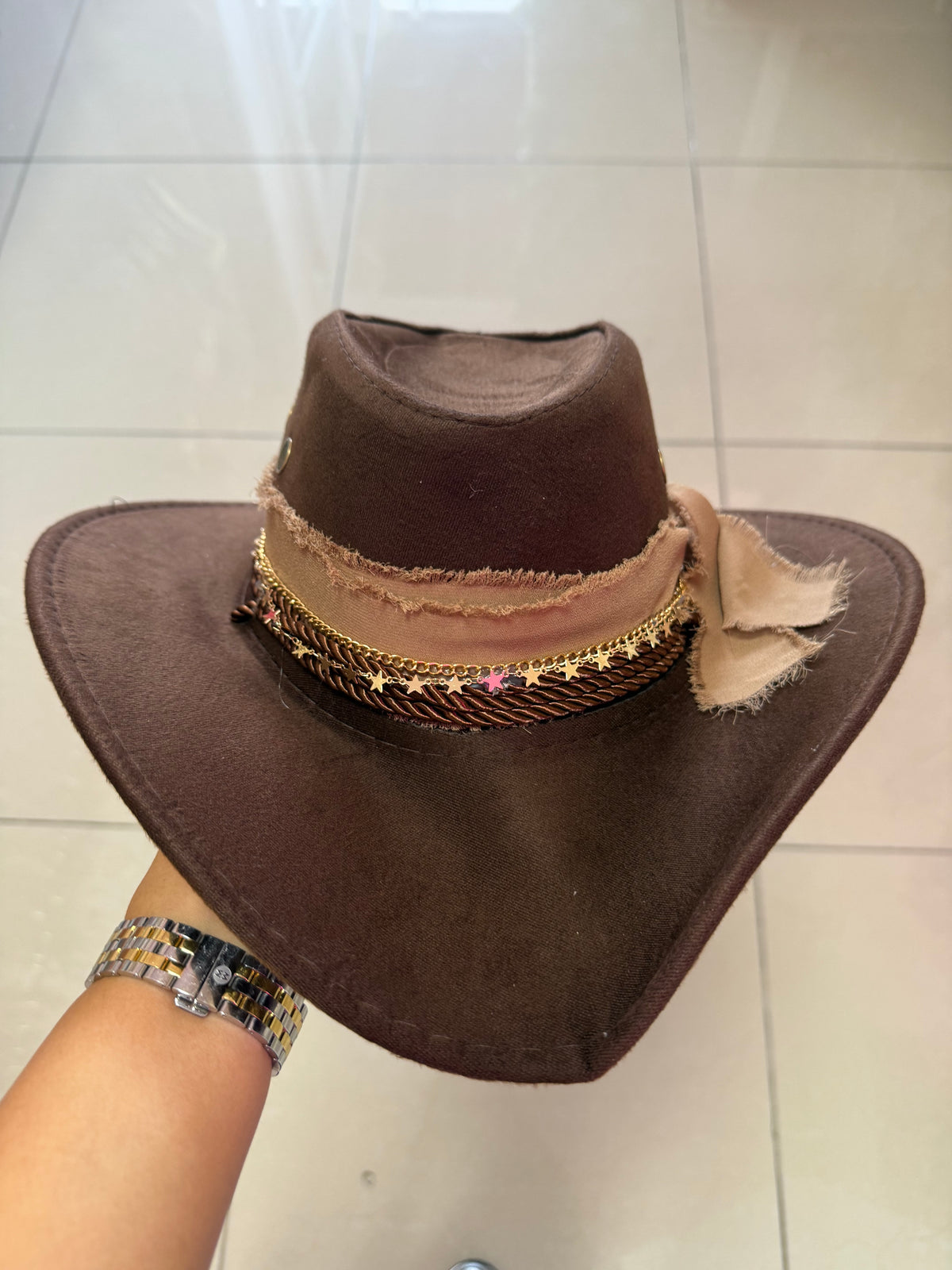 Wild West cowgirl hat